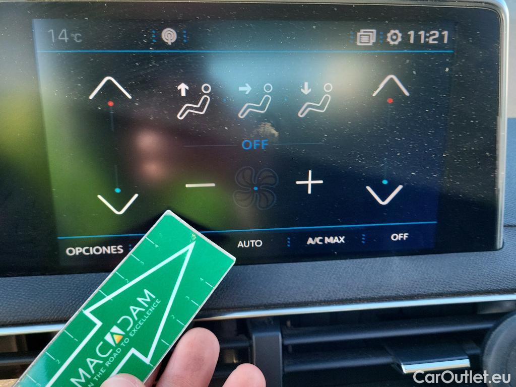  Peugeot  3008 PEUGEOT  / 2016 / 5P / todoterreno 1.5 BlueHDi 96kW (130CV) S&S Active EAT8 #17