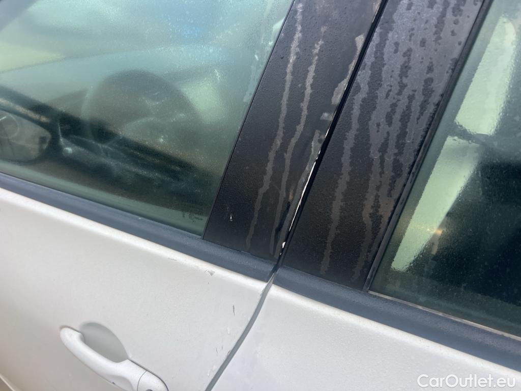  Renault  Zoe RENAULT  / 2019 / 5P / berlina con portón Life 80 kW R110 Bateria 40kWh #1