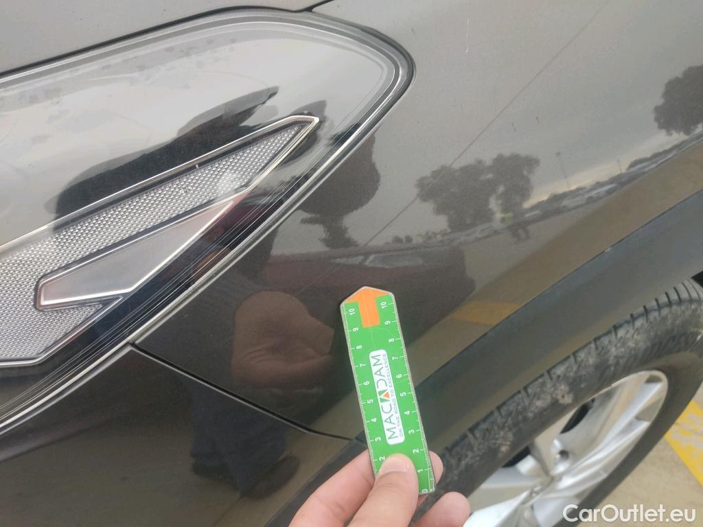  Hyundai  Tucson HYUNDAI  / 2018 / 5P / todoterreno 1.6 CRDI 85kW (116CV) 48V SLE 4X2(SP)(SL) #27