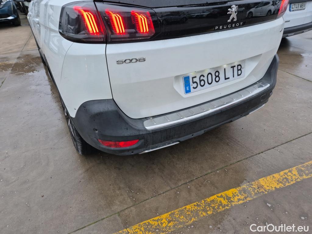  Peugeot  5008 PEUGEOT  / 2020 / 5P / todoterreno 1.5 BlueHDi 96kW S&S GT EAT8 #15
