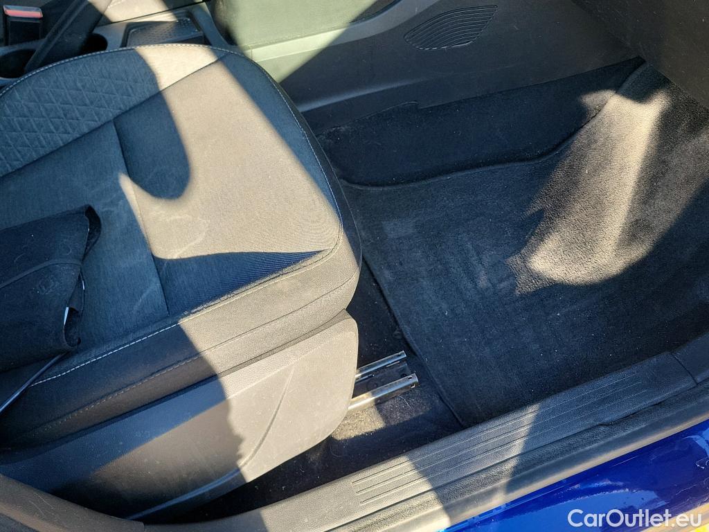  Renault  Captur RENAULT  / 2020 / 5P / todoterreno Intens TCe 90 #9