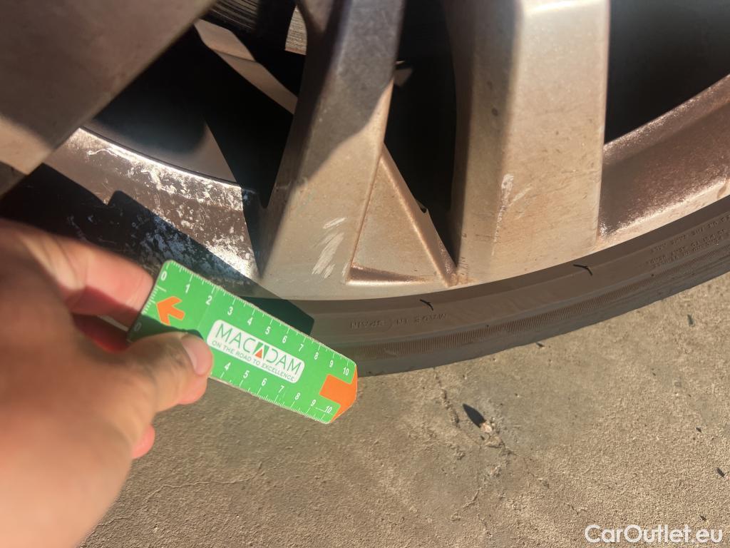  Peugeot  3008 PEUGEOT  / 2020 / 5P / todoterreno 1.5 BlueHDi 96kW (130CV) S&S Active Pack (AC4) #16