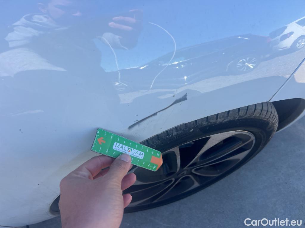  Renault  Megane RENAULT MÉGANE 5p 3G familiar Sp. Tou. Bose Energy dCi 130 S&S Euro 6 #9