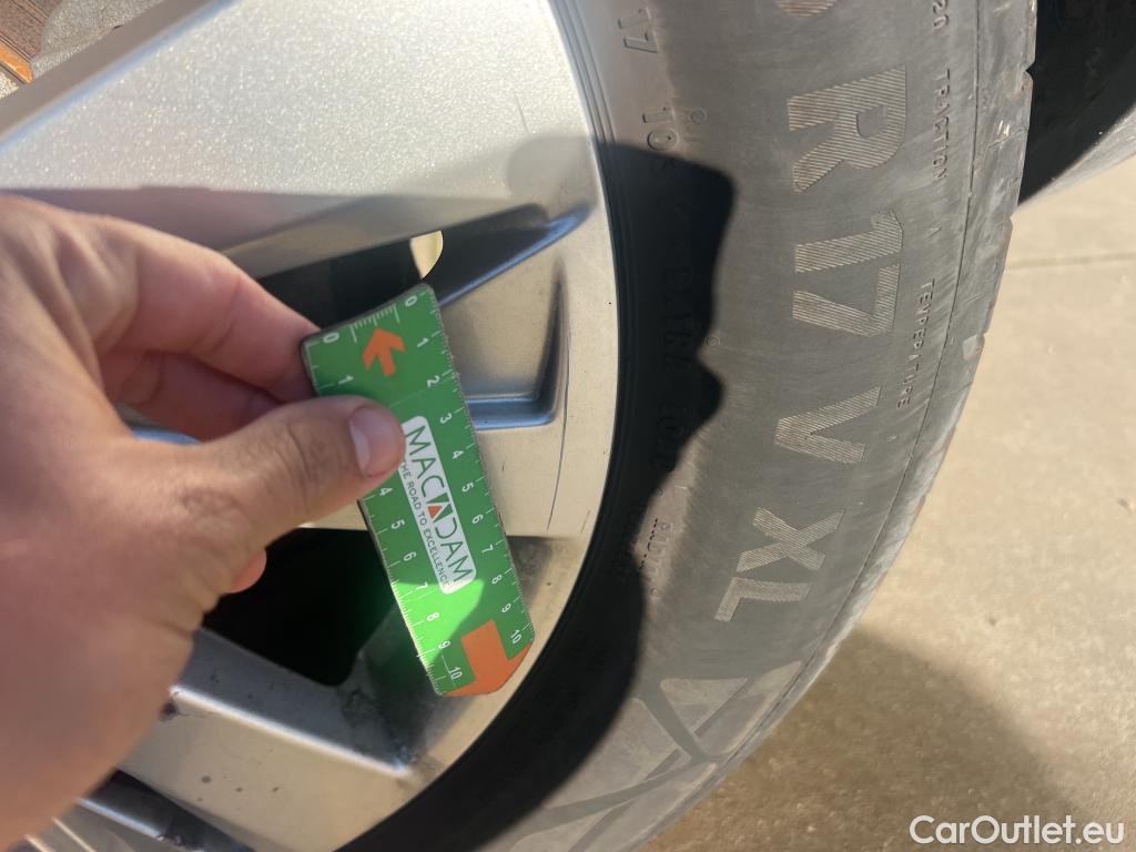  Peugeot  3008 PEUGEOT  / 2020 / 5P / todoterreno 1.5 BlueHDi 96kW (130CV) S&S Active Pack (AC4) #20