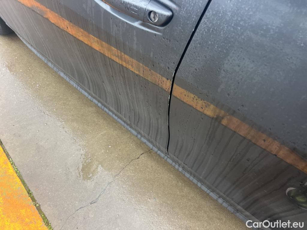  Peugeot  508 PEUGEOT  / 2018 / 5P / berlina con portón 5P Active Pack BlueHDi 130 S&S EAT8 (AC) #1