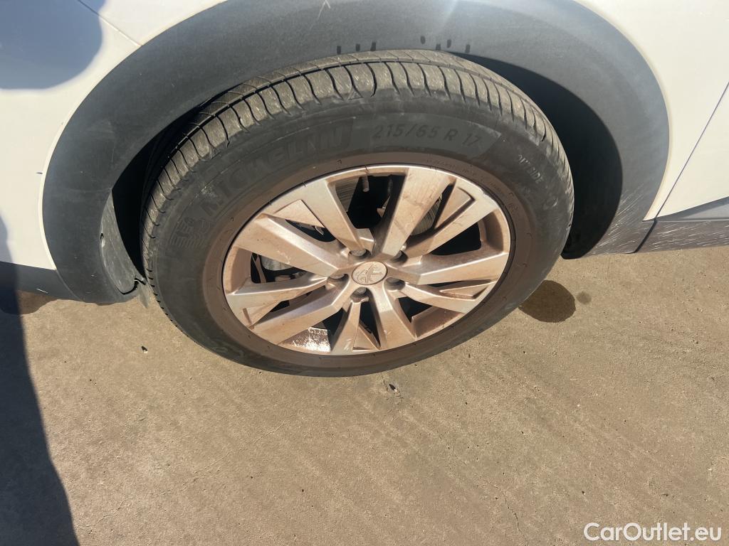  Peugeot  3008 PEUGEOT  / 2020 / 5P / todoterreno 1.5 BlueHDi 96kW (130CV) S&S Active Pack (AC4) #15