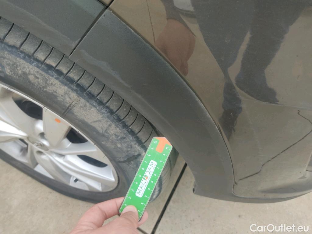  Hyundai  Tucson HYUNDAI  / 2018 / 5P / todoterreno 1.6 CRDI 85kW (116CV) 48V SLE 4X2(SP)(SL) #25