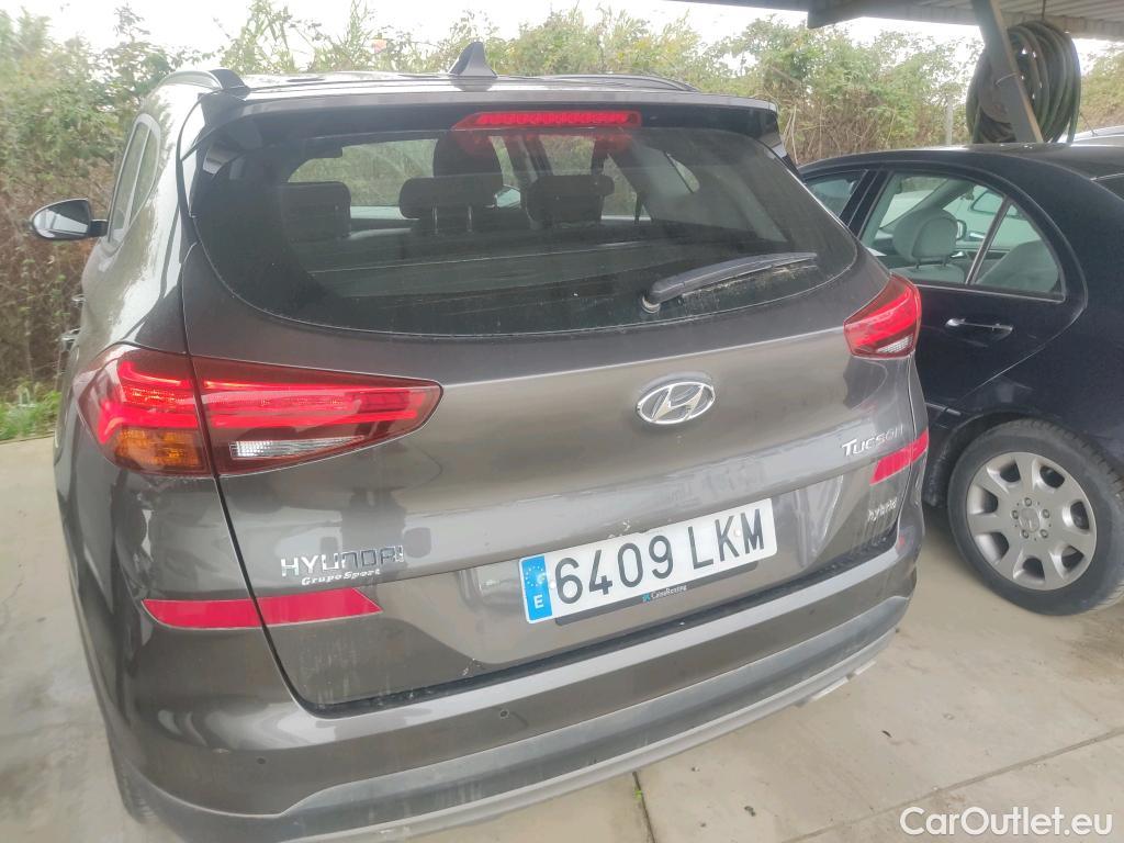  Hyundai  Tucson HYUNDAI  / 2018 / 5P / todoterreno 1.6 CRDI 85kW (116CV) 48V SLE 4X2(SP)(SL) #40