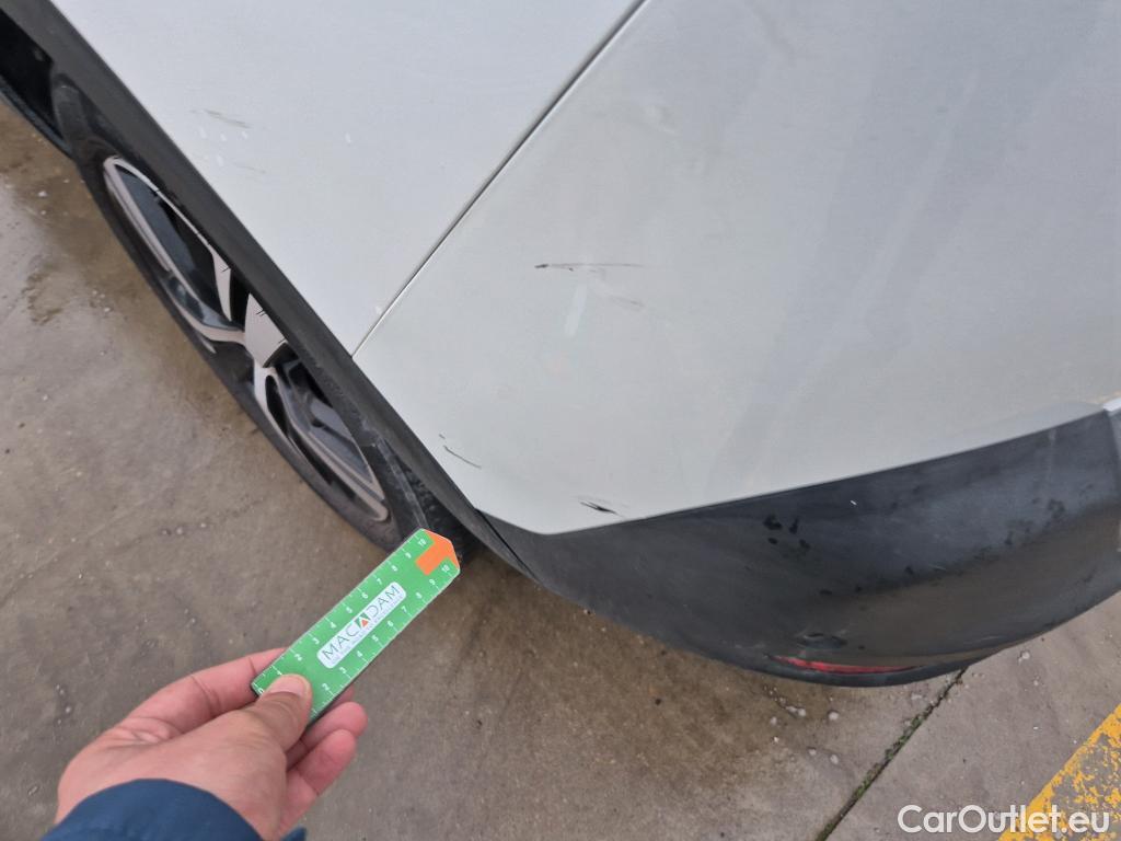  Peugeot  5008 PEUGEOT  / 2020 / 5P / todoterreno 1.5 BlueHDi 96kW S&S GT EAT8 #14