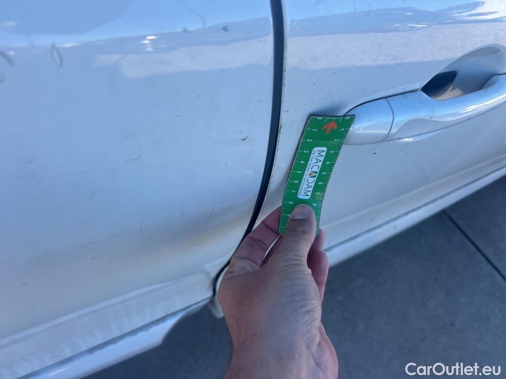  Renault  Megane RENAULT MÉGANE 5p 3G familiar Sp. Tou. Bose Energy dCi 130 S&S Euro 6 #28