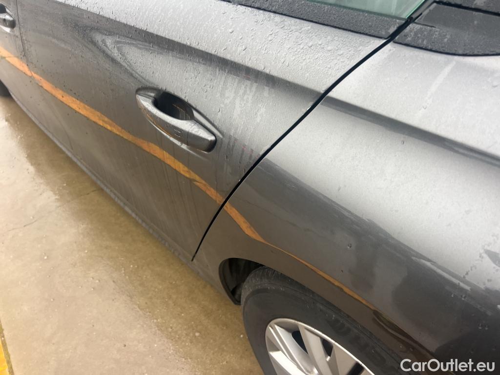  Peugeot  508 PEUGEOT  / 2018 / 5P / berlina con portón 5P Active Pack BlueHDi 130 S&S EAT8 (AC) #5