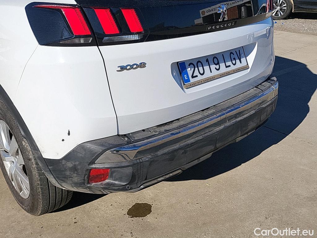  Peugeot  3008 PEUGEOT  / 2016 / 5P / todoterreno 1.5 BlueHDi 96kW (130CV) S&S Active EAT8 #9