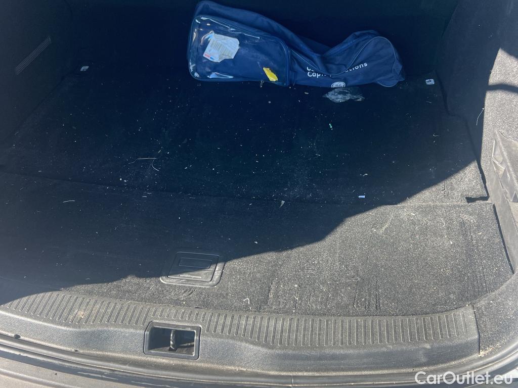  Renault  Megane RENAULT MÉGANE 5p 3G familiar Sp. Tou. Bose Energy dCi 130 S&S Euro 6 #29