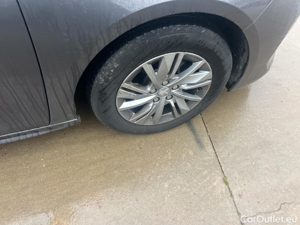  Peugeot  508 PEUGEOT  / 2018 / 5P / berlina con portón 5P Active Pack BlueHDi 130 S&S EAT8 (AC) #10