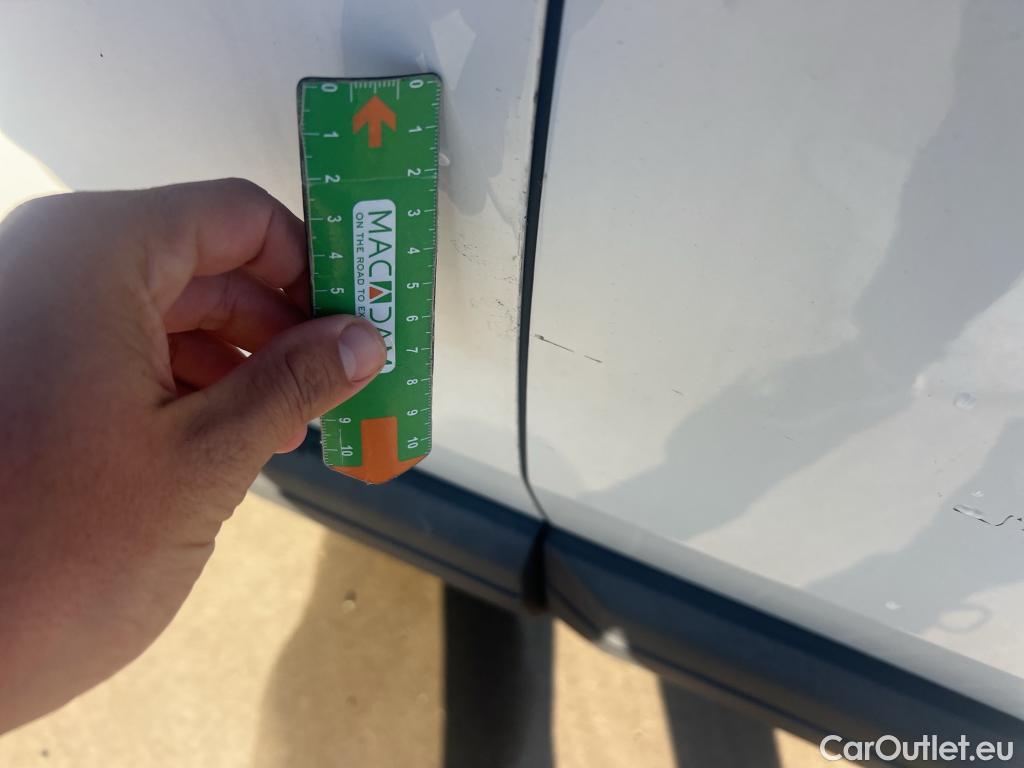  Peugeot  3008 PEUGEOT  / 2020 / 5P / todoterreno 1.5 BlueHDi 96kW (130CV) S&S Active Pack (AC4) #8