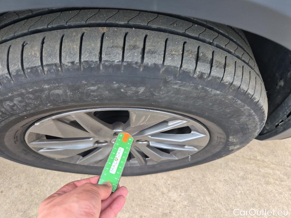  Peugeot  2008 PEUGEOT  / 2019 / 5P / todoterreno Active Pack BlueHDI 81kW (110CV) #2