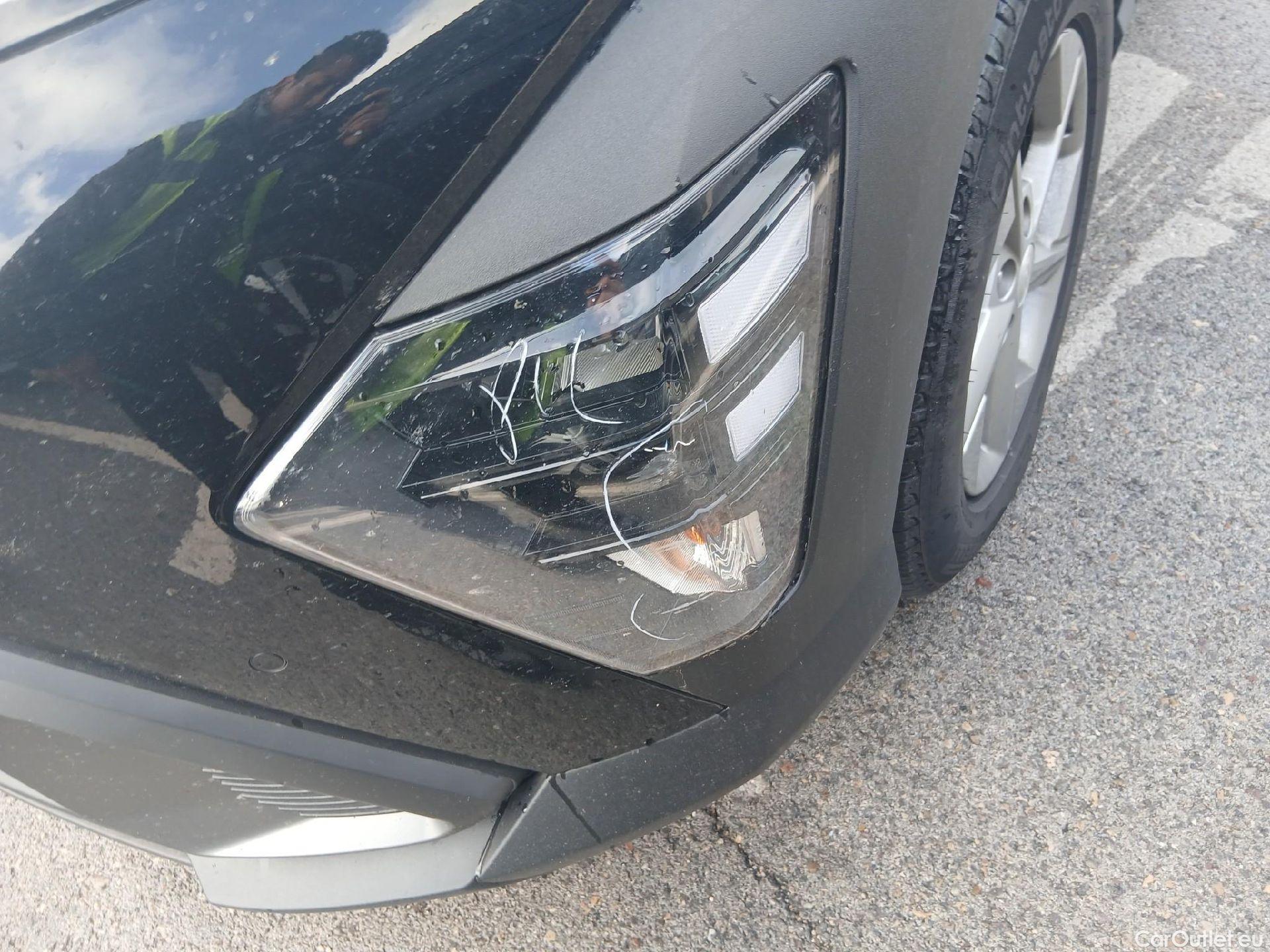  Hyundai  Konna HYUNDAI Kona / 2023 / 5P / todoterreno 1.6 GDI HEV Maxx DCT #8