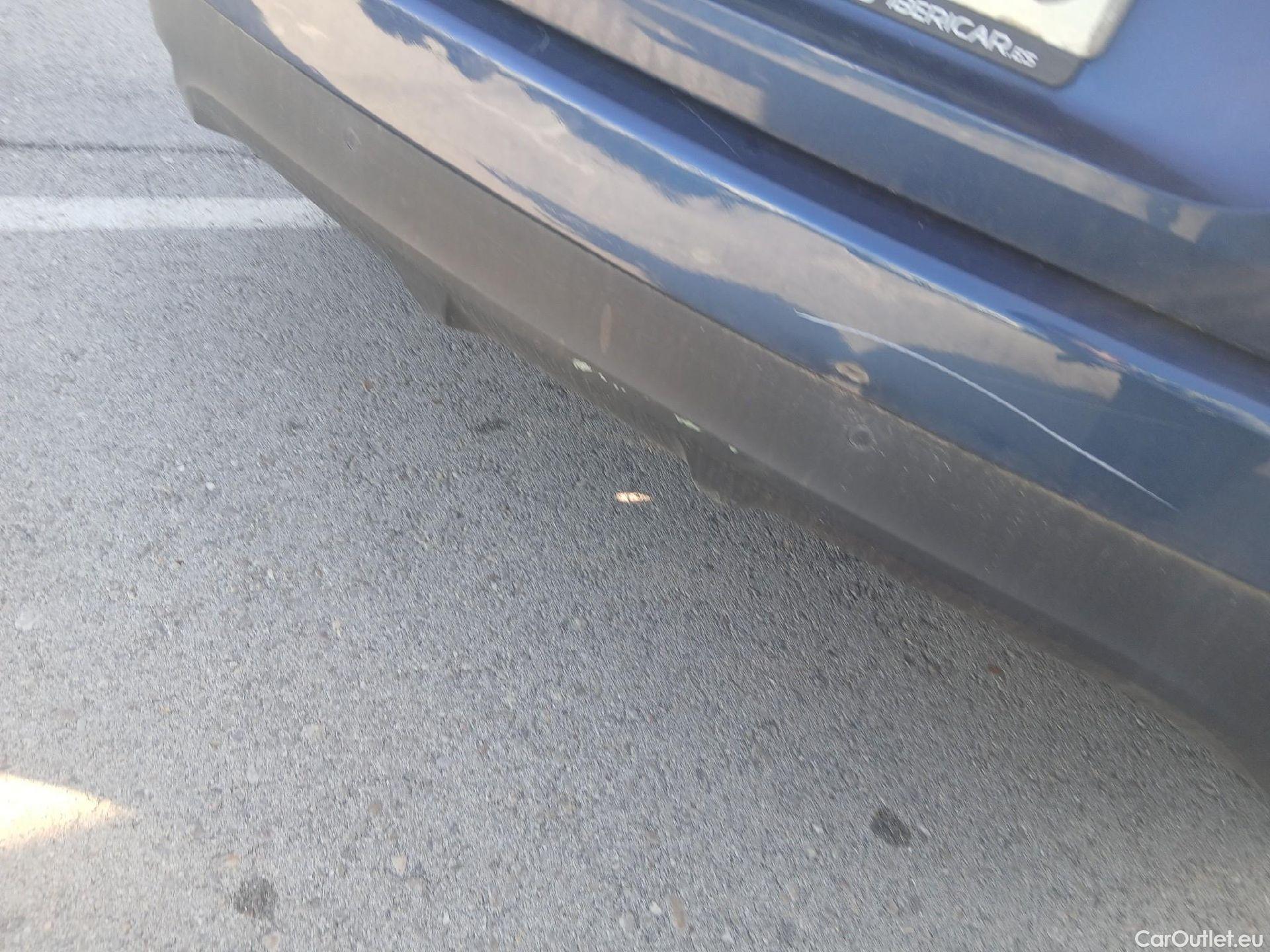  Renault  Scenic RENAULT Scénic / 2016 / 5P / monovolumen compacto Zen Energy dCi 96kW (130CV) #32