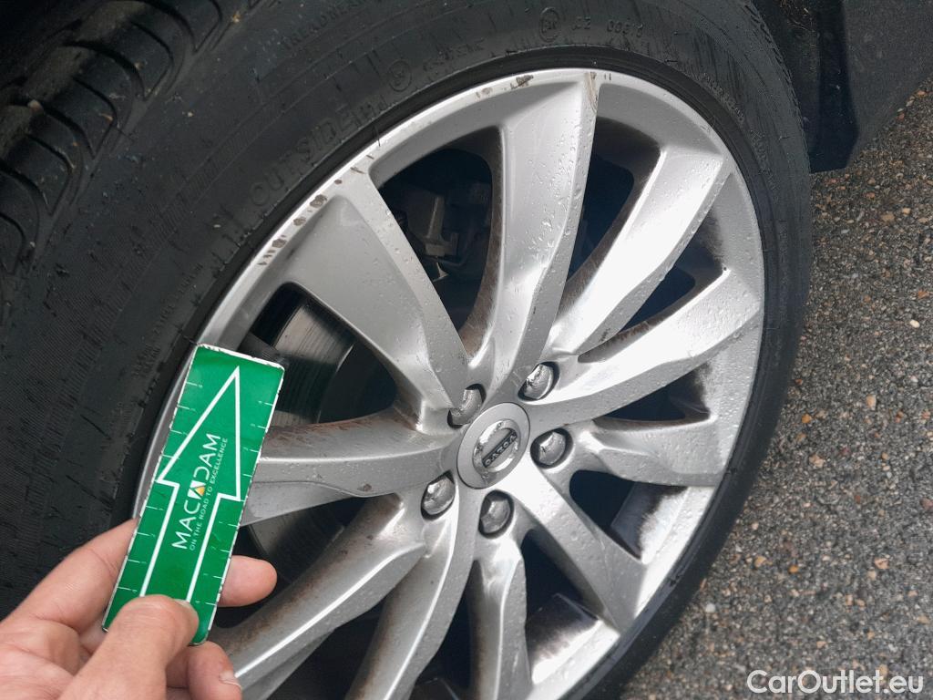  Volvo  S90 VOLVO  / 2016 / 4P / sedán 2.0 T8 Twin AWD Business Plus Auto #17