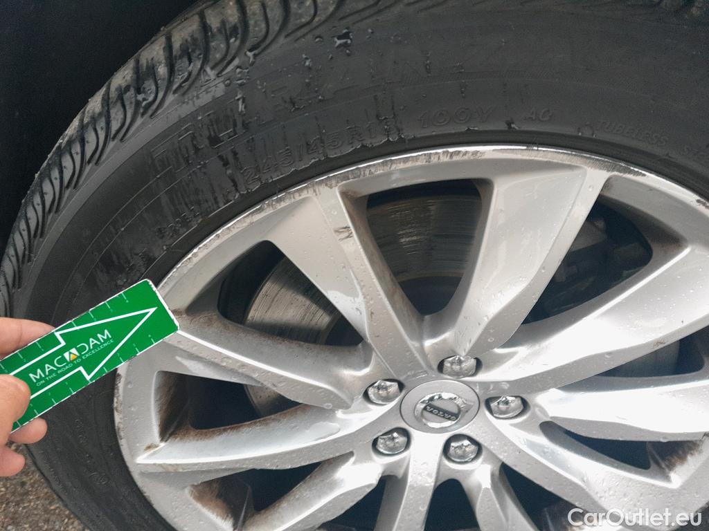  Volvo  S90 VOLVO  / 2016 / 4P / sedán 2.0 T8 Twin AWD Business Plus Auto #16