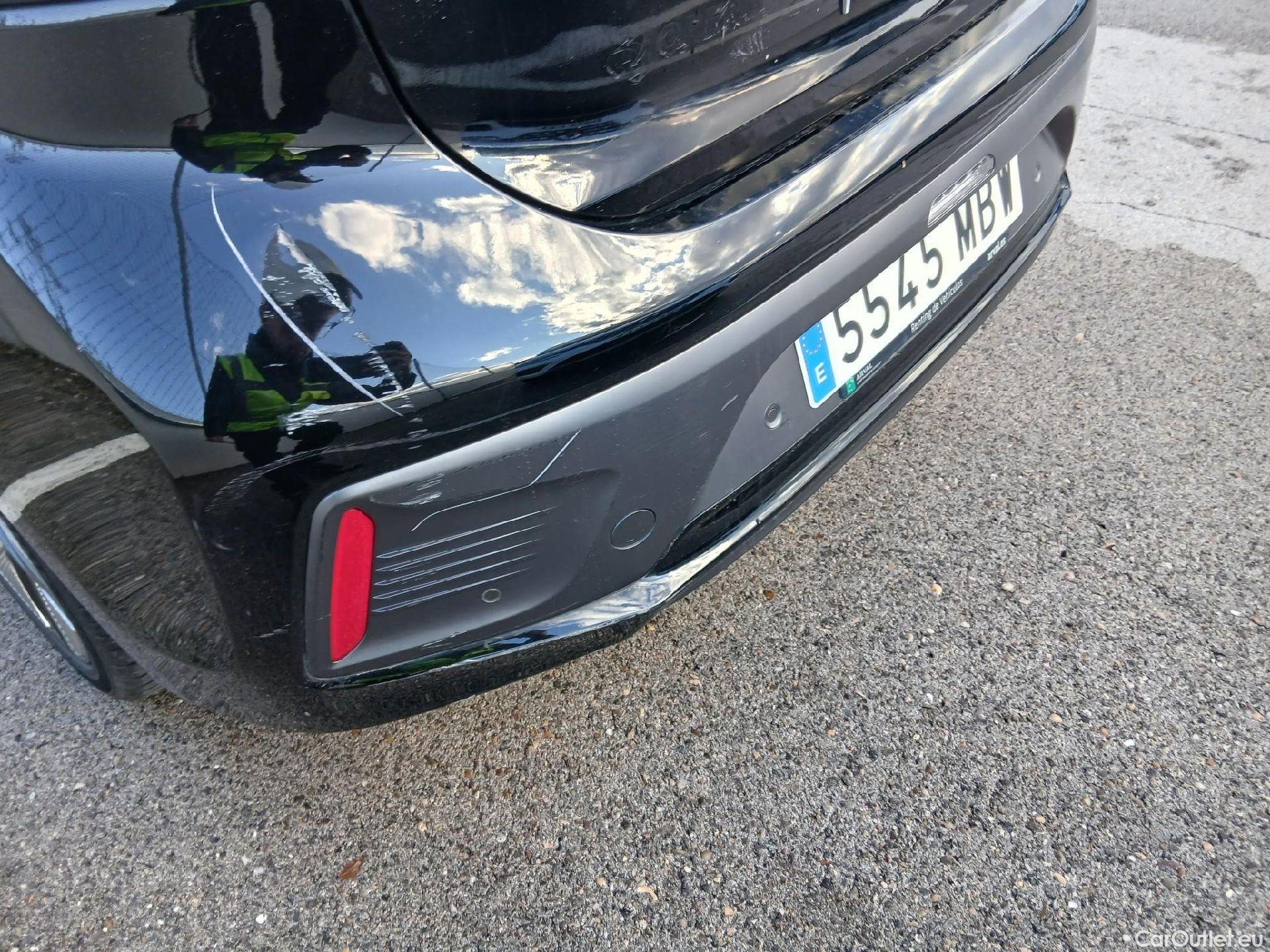  Hyundai   Ioniq HYUNDAI / 2019 / 5P / berlina con portón 1.6 GDI HEV Tecno DCT #27