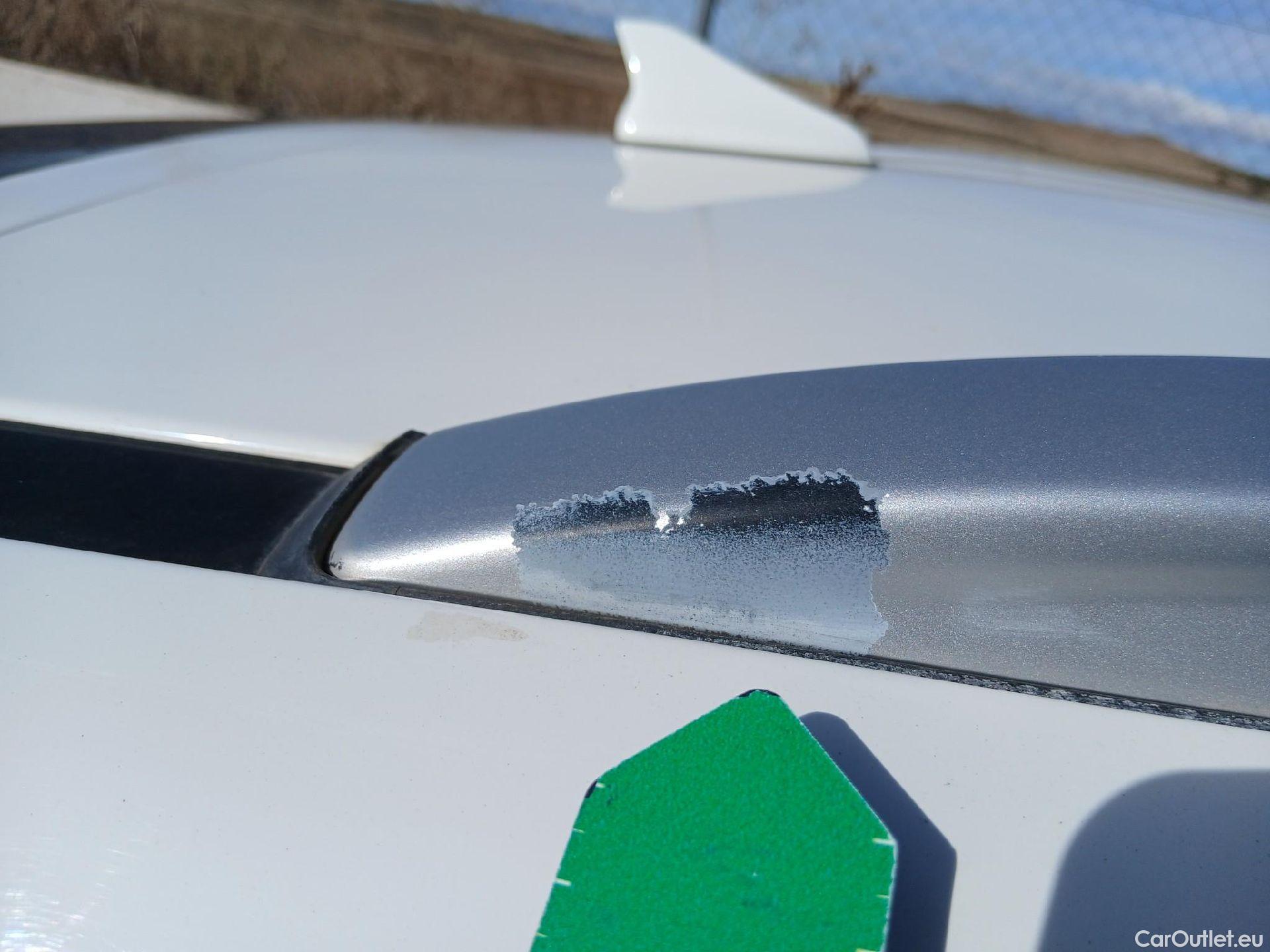  KIA  Niro KIA  / 2019 / 5P / crossover 1.6 GDi HEV 104kW (141CV) Drive #48