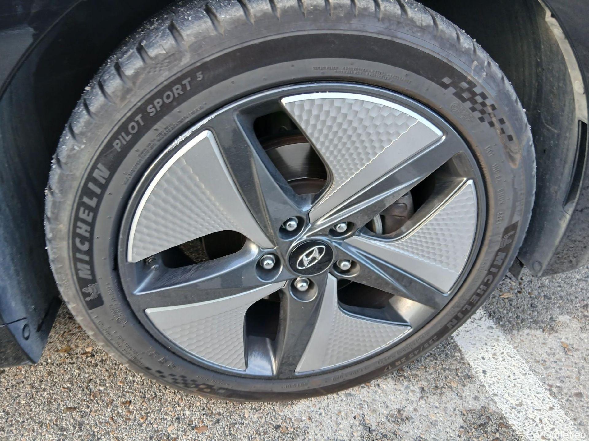  Hyundai   Ioniq HYUNDAI / 2019 / 5P / berlina con portón 1.6 GDI HEV Tecno DCT #37