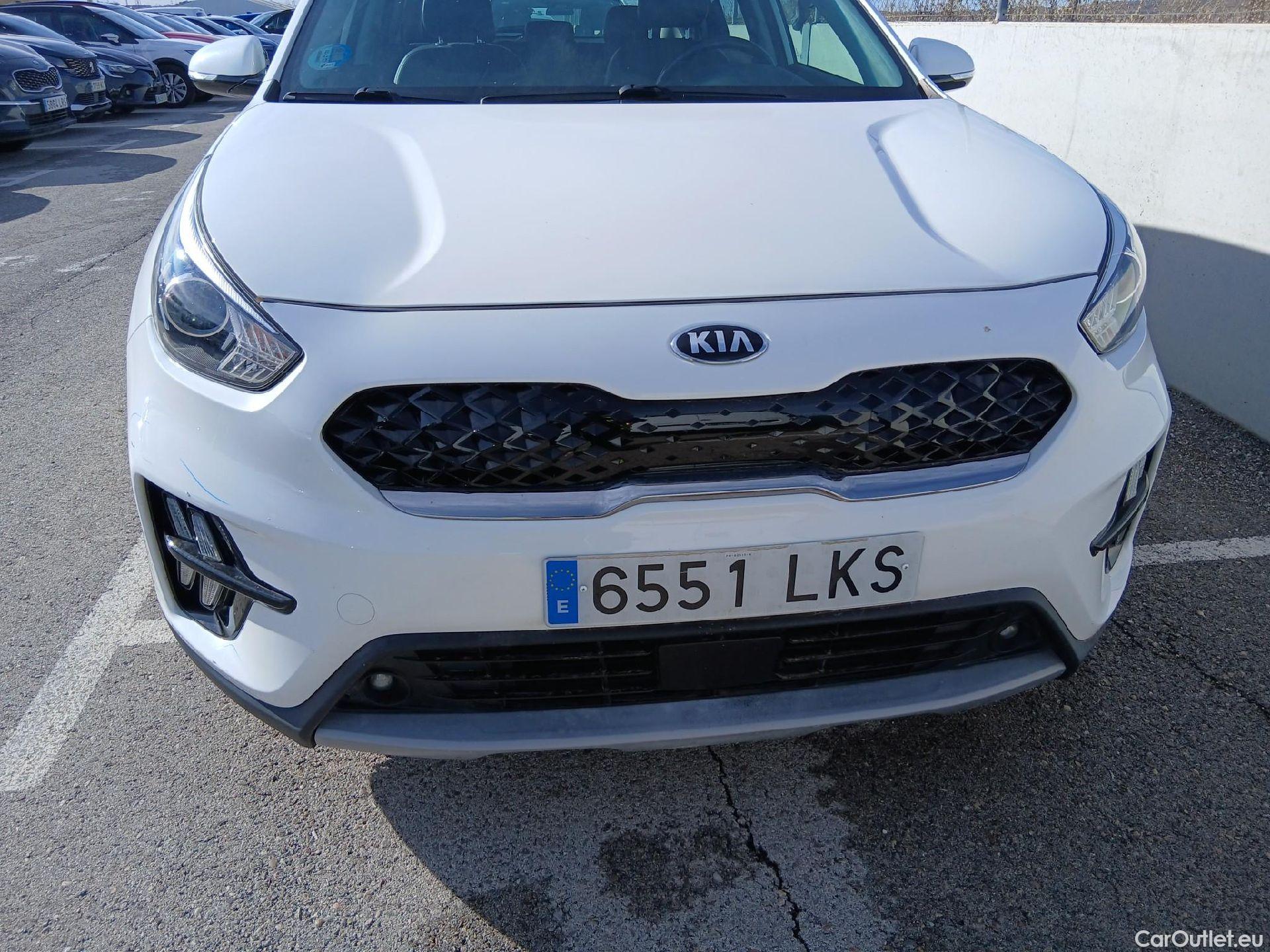  KIA  Niro KIA  / 2019 / 5P / crossover 1.6 GDi HEV 104kW (141CV) Drive #3