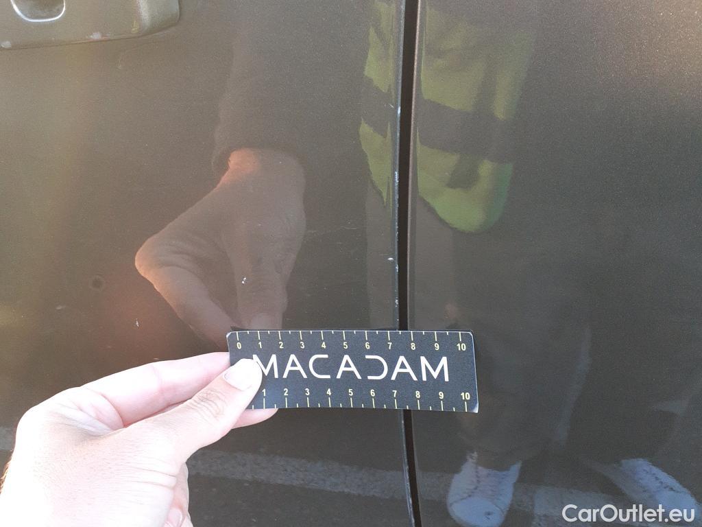  Land Rover  Defender LAND ROVER  / 2019 / 5P / todoterreno 2.0 P404E X 110 Aut 4WD PHEV #8