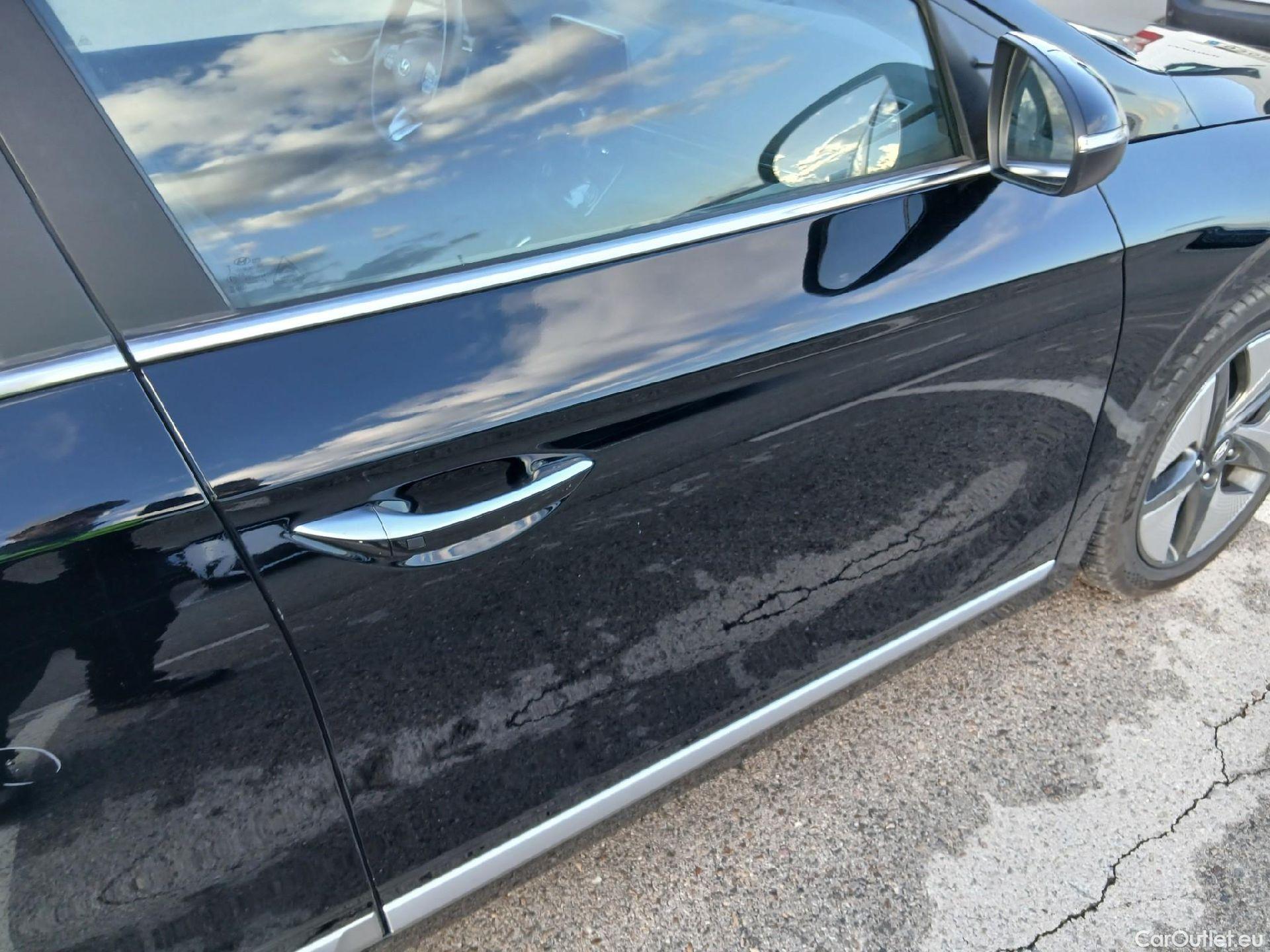  Hyundai   Ioniq HYUNDAI / 2019 / 5P / berlina con portón 1.6 GDI HEV Tecno DCT #34