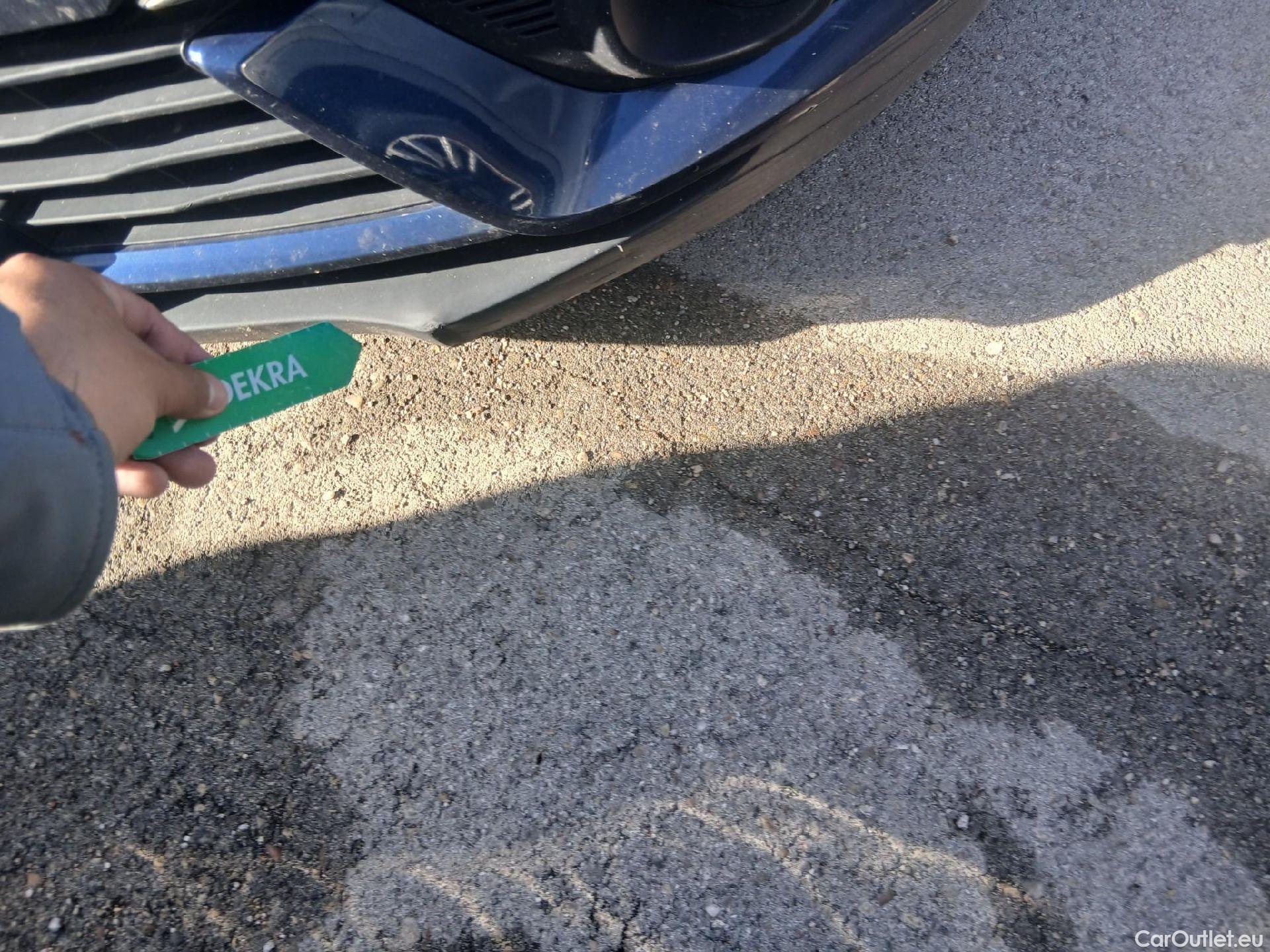  Renault  Scenic RENAULT Scénic / 2016 / 5P / monovolumen compacto Zen Energy dCi 96kW (130CV) #12