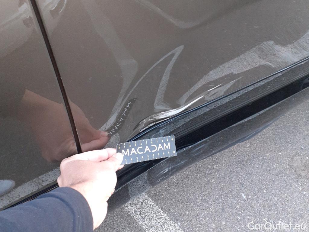  Land Rover  Defender LAND ROVER  / 2019 / 5P / todoterreno 2.0 P404E X 110 Aut 4WD PHEV #3