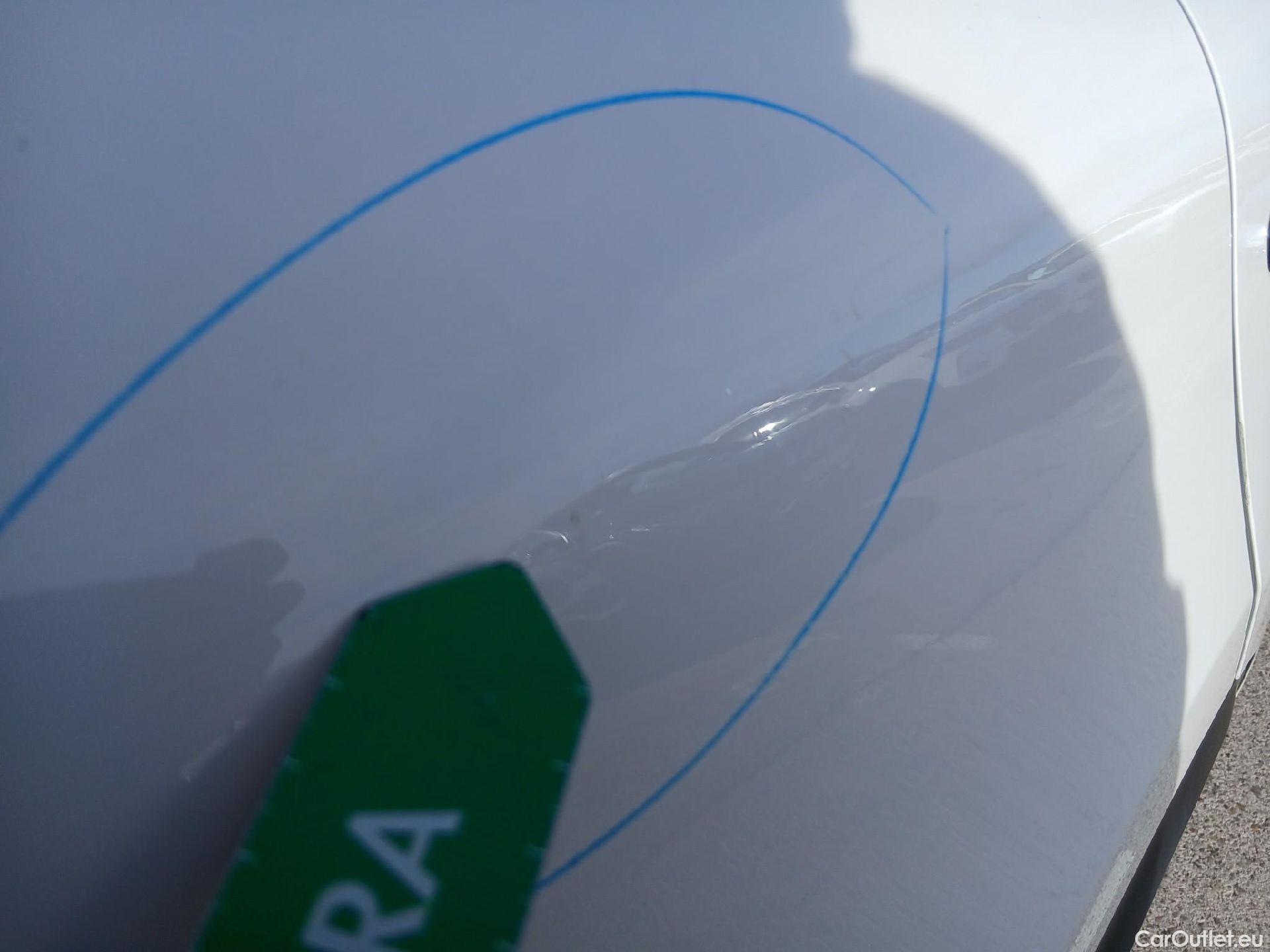  KIA  Niro KIA  / 2019 / 5P / crossover 1.6 GDi HEV 104kW (141CV) Drive #36