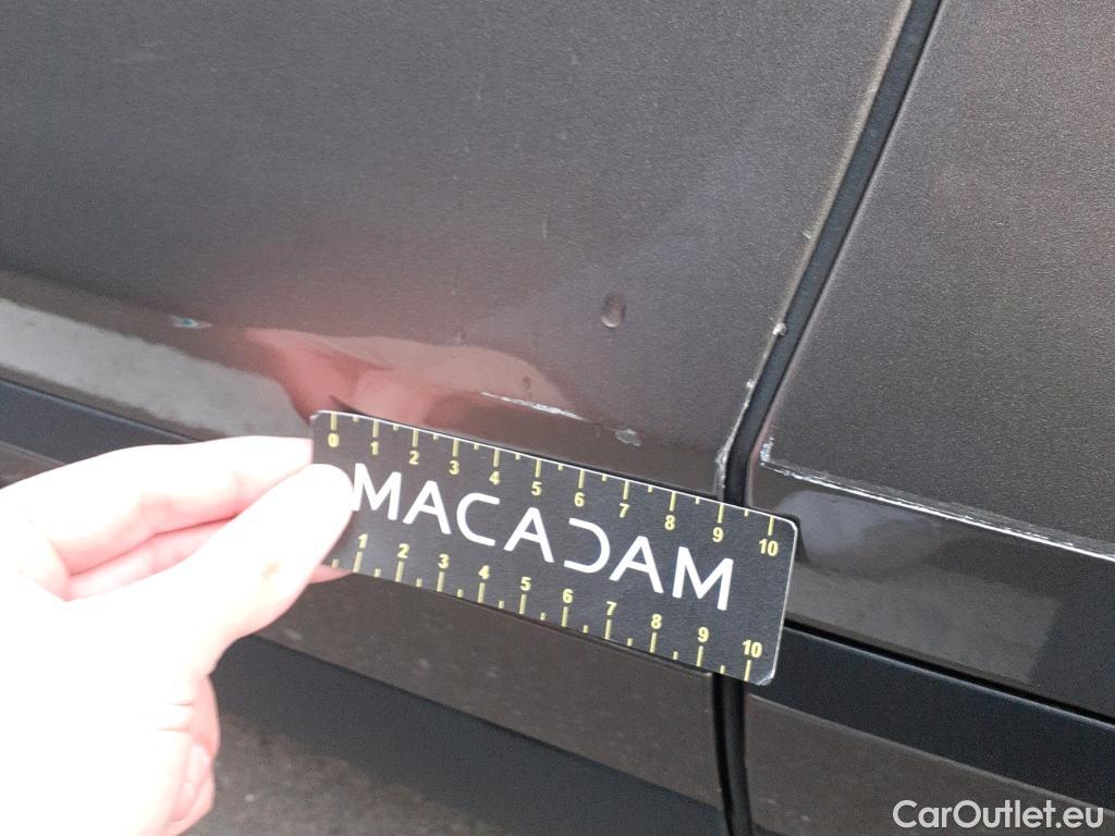  Land Rover  Range Rover LAND ROVER  Velar / 2017 / 5P / todoterreno 2.0 D180 132kW (180CV) 4WD Auto #2