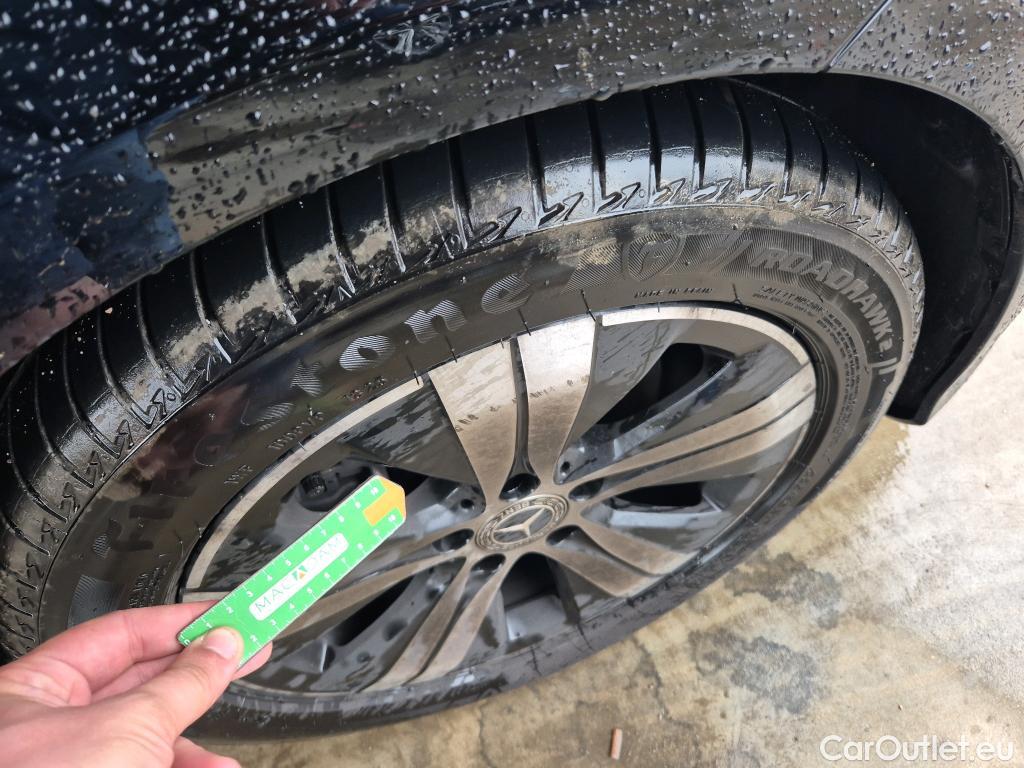  Mercedes  C-Klasse MERCEDES-BENZ Clase C / 2021 / 4P / sedán C 220 d #2