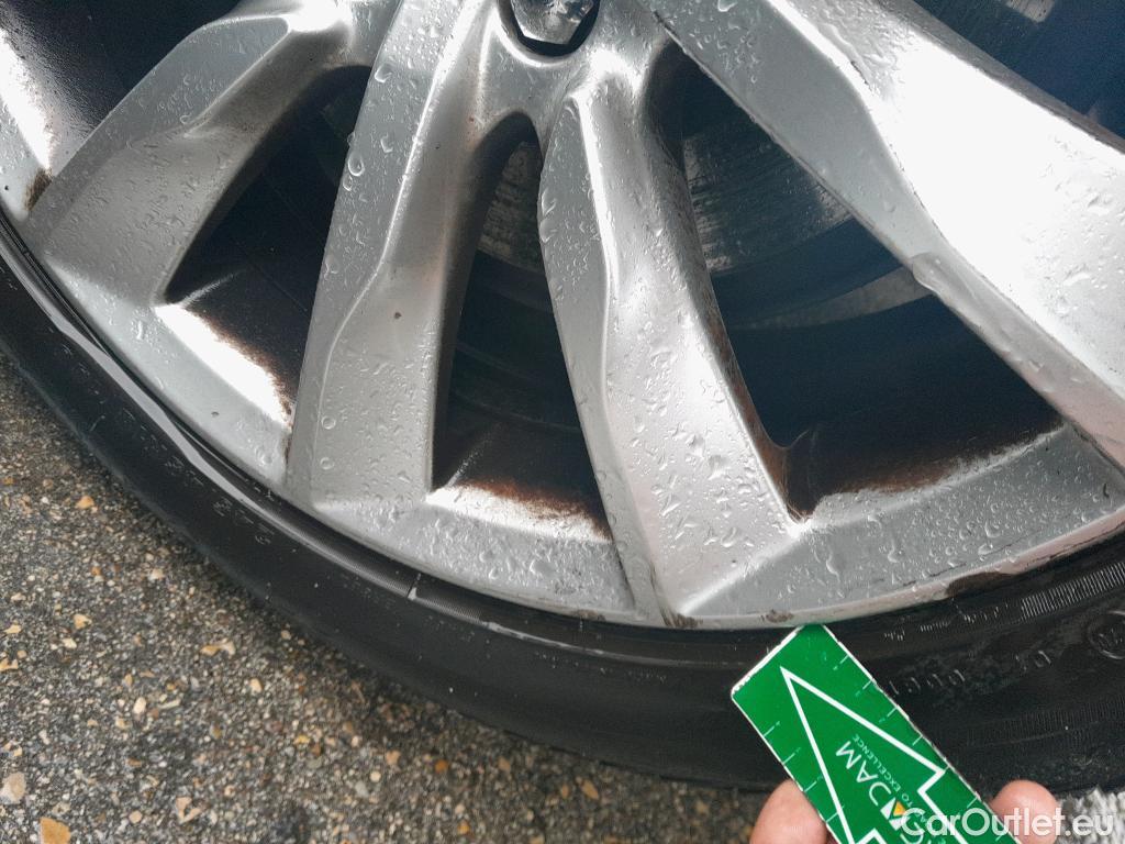  Volvo  S90 VOLVO  / 2016 / 4P / sedán 2.0 T8 Twin AWD Business Plus Auto #14