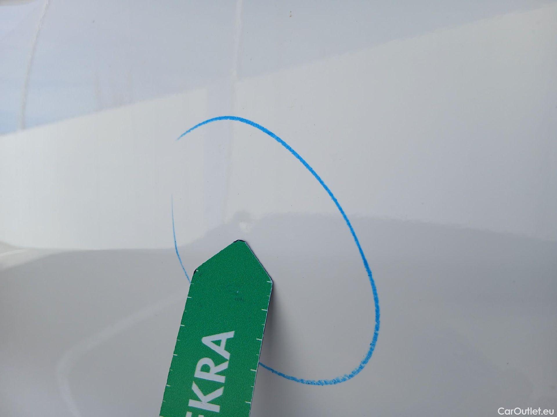  KIA  Niro KIA  / 2019 / 5P / crossover 1.6 GDi HEV 104kW (141CV) Drive #9