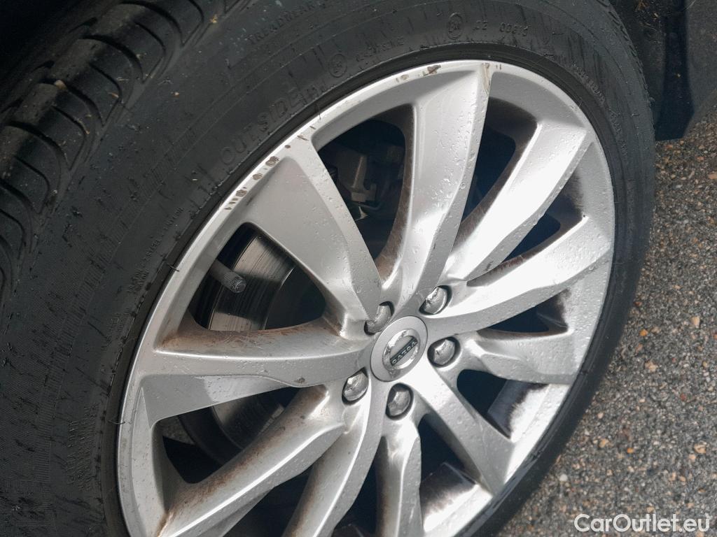  Volvo  S90 VOLVO  / 2016 / 4P / sedán 2.0 T8 Twin AWD Business Plus Auto #18