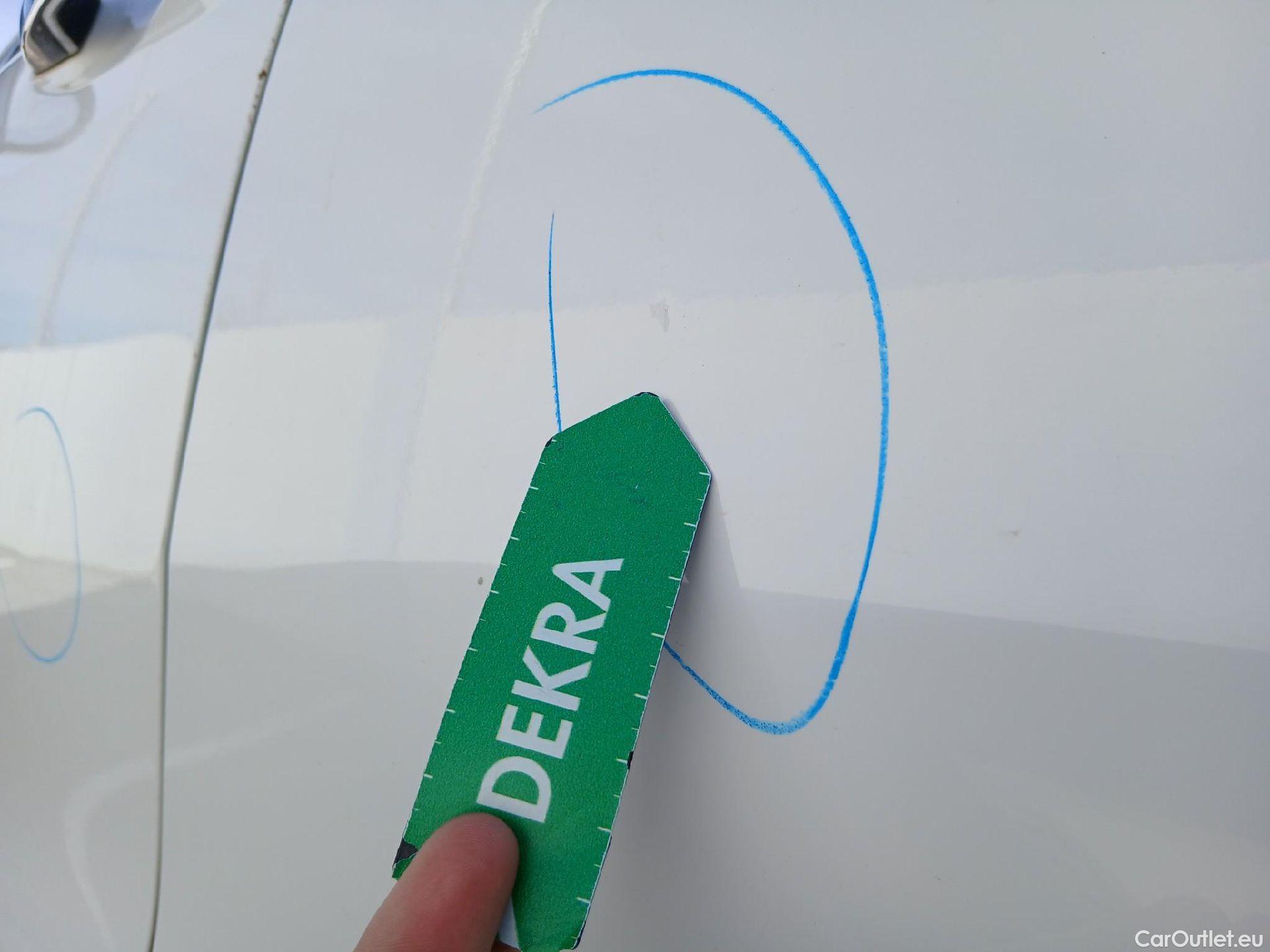  KIA  Niro KIA  / 2019 / 5P / crossover 1.6 GDi HEV 104kW (141CV) Drive #12