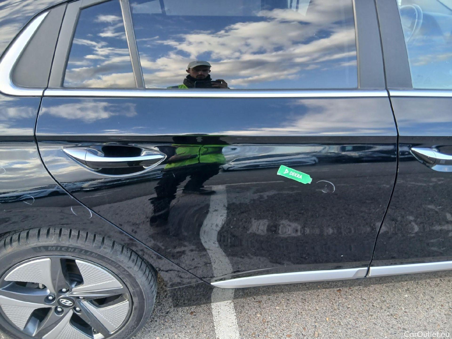  Hyundai   Ioniq HYUNDAI / 2019 / 5P / berlina con portón 1.6 GDI HEV Tecno DCT #33