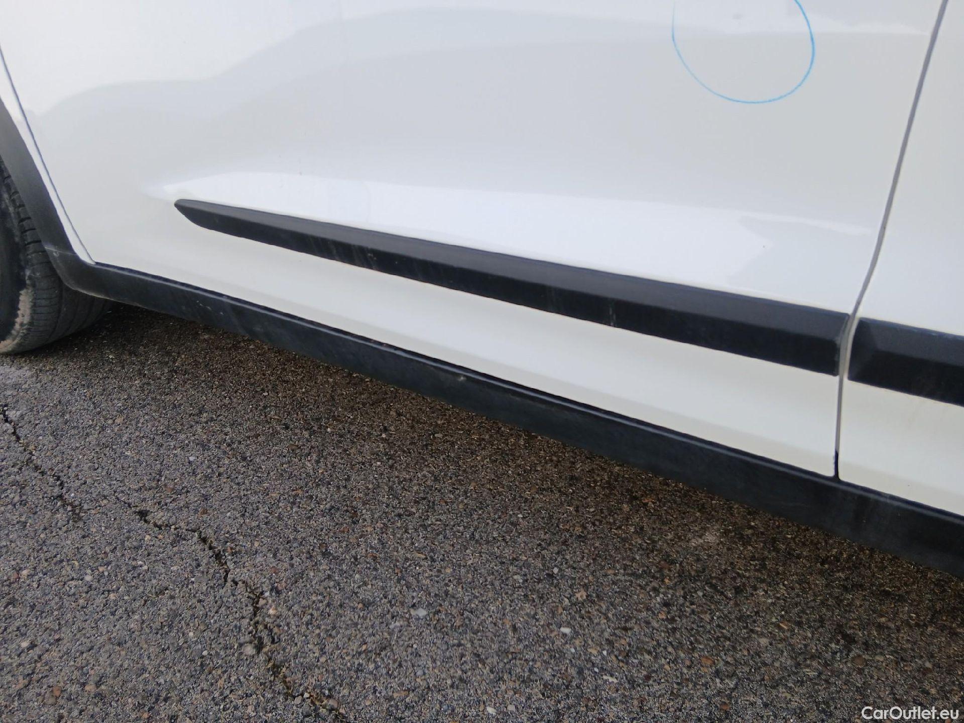  KIA  Niro KIA  / 2019 / 5P / crossover 1.6 GDi HEV 104kW (141CV) Drive #14