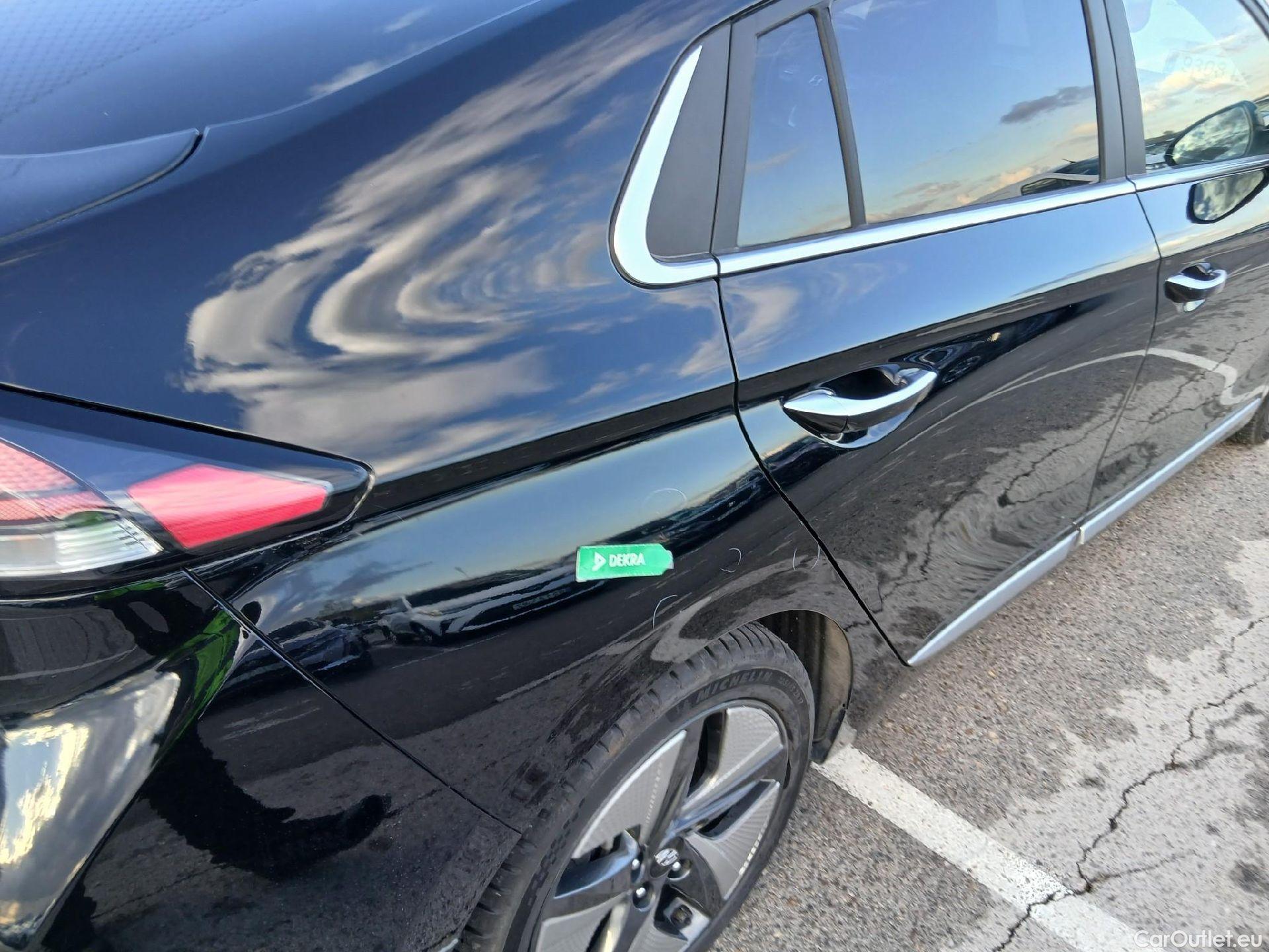  Hyundai   Ioniq HYUNDAI / 2019 / 5P / berlina con portón 1.6 GDI HEV Tecno DCT #31