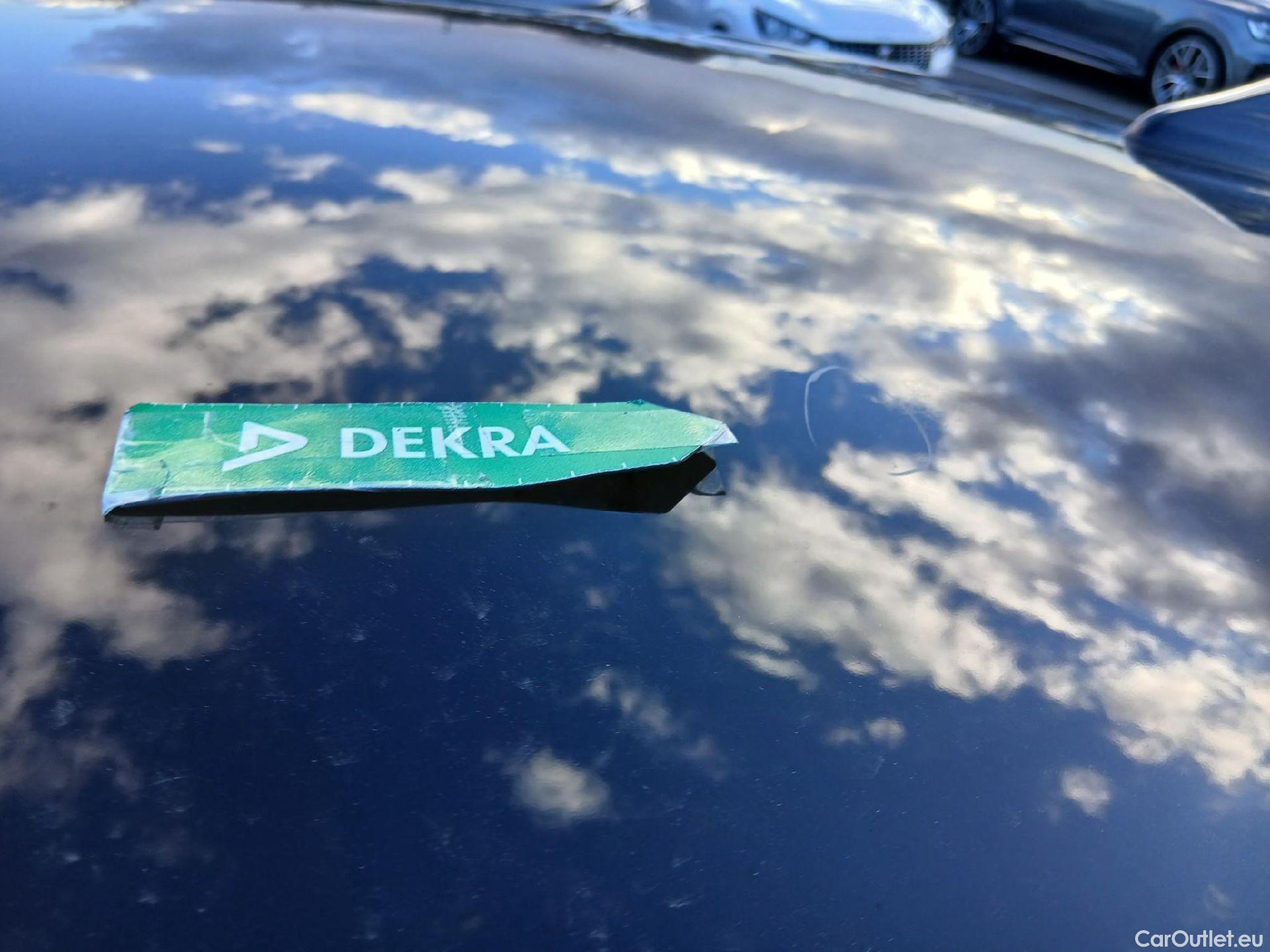  Hyundai   Ioniq HYUNDAI / 2019 / 5P / berlina con portón 1.6 GDI HEV Tecno DCT #16