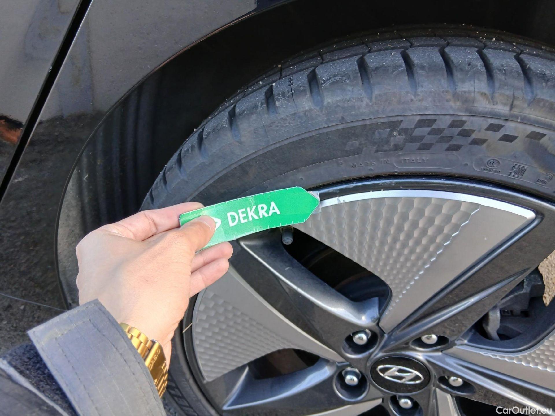  Hyundai   Ioniq HYUNDAI / 2019 / 5P / berlina con portón 1.6 GDI HEV Tecno DCT #20