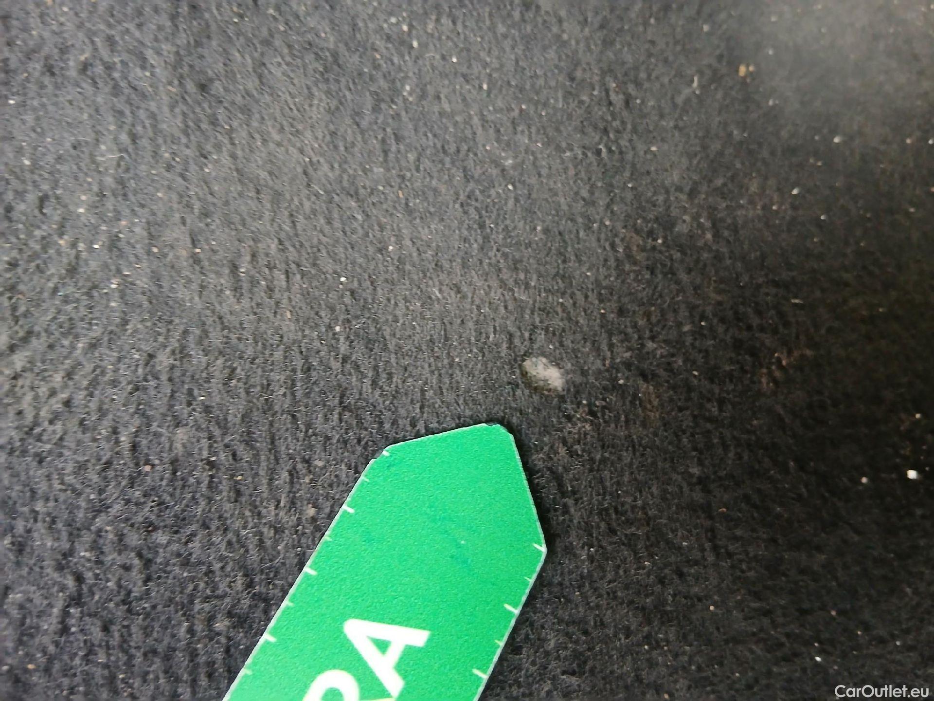  KIA  Niro KIA  / 2019 / 5P / crossover 1.6 GDi HEV 104kW (141CV) Drive #60