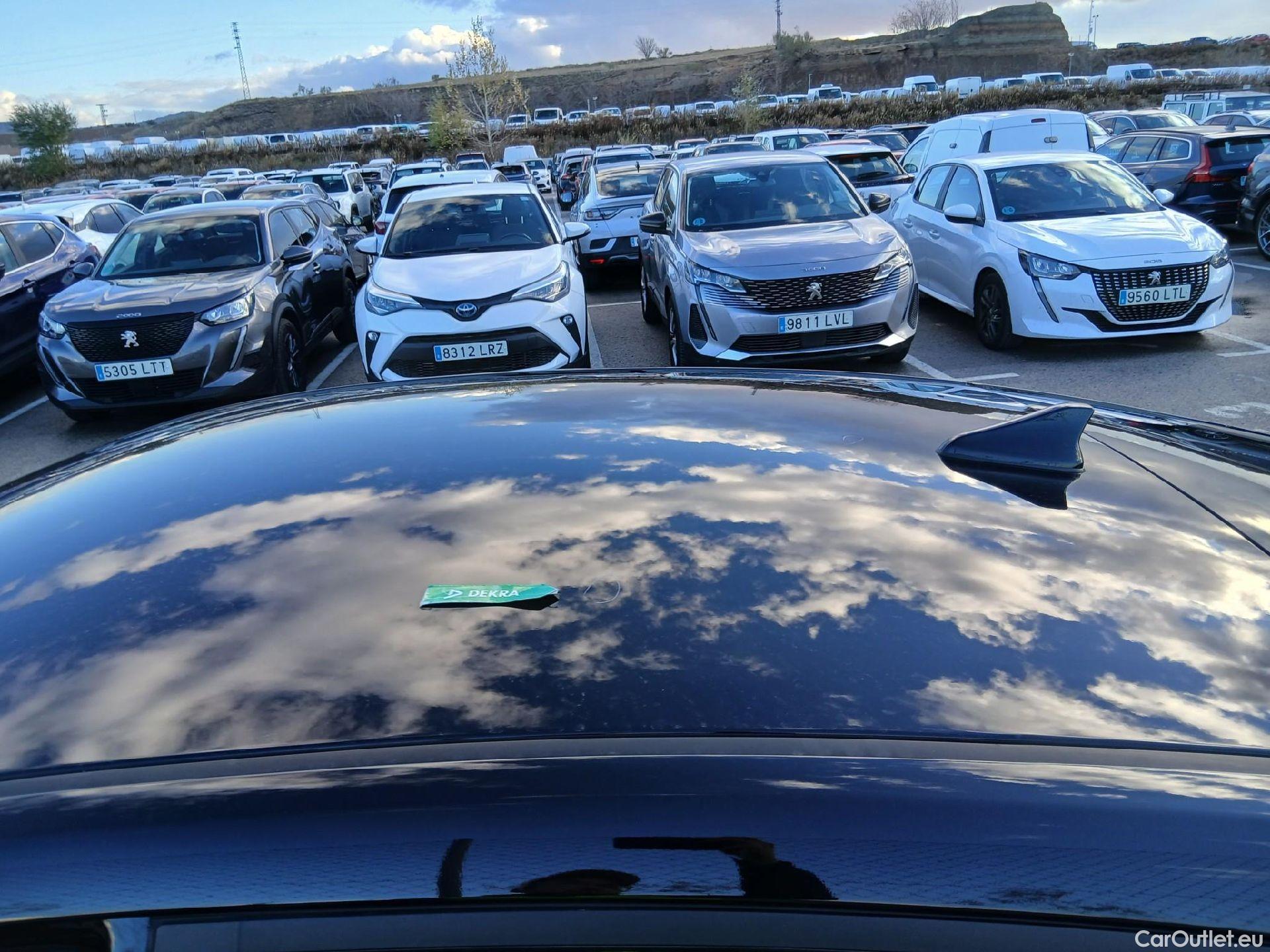  Hyundai   Ioniq HYUNDAI / 2019 / 5P / berlina con portón 1.6 GDI HEV Tecno DCT #17