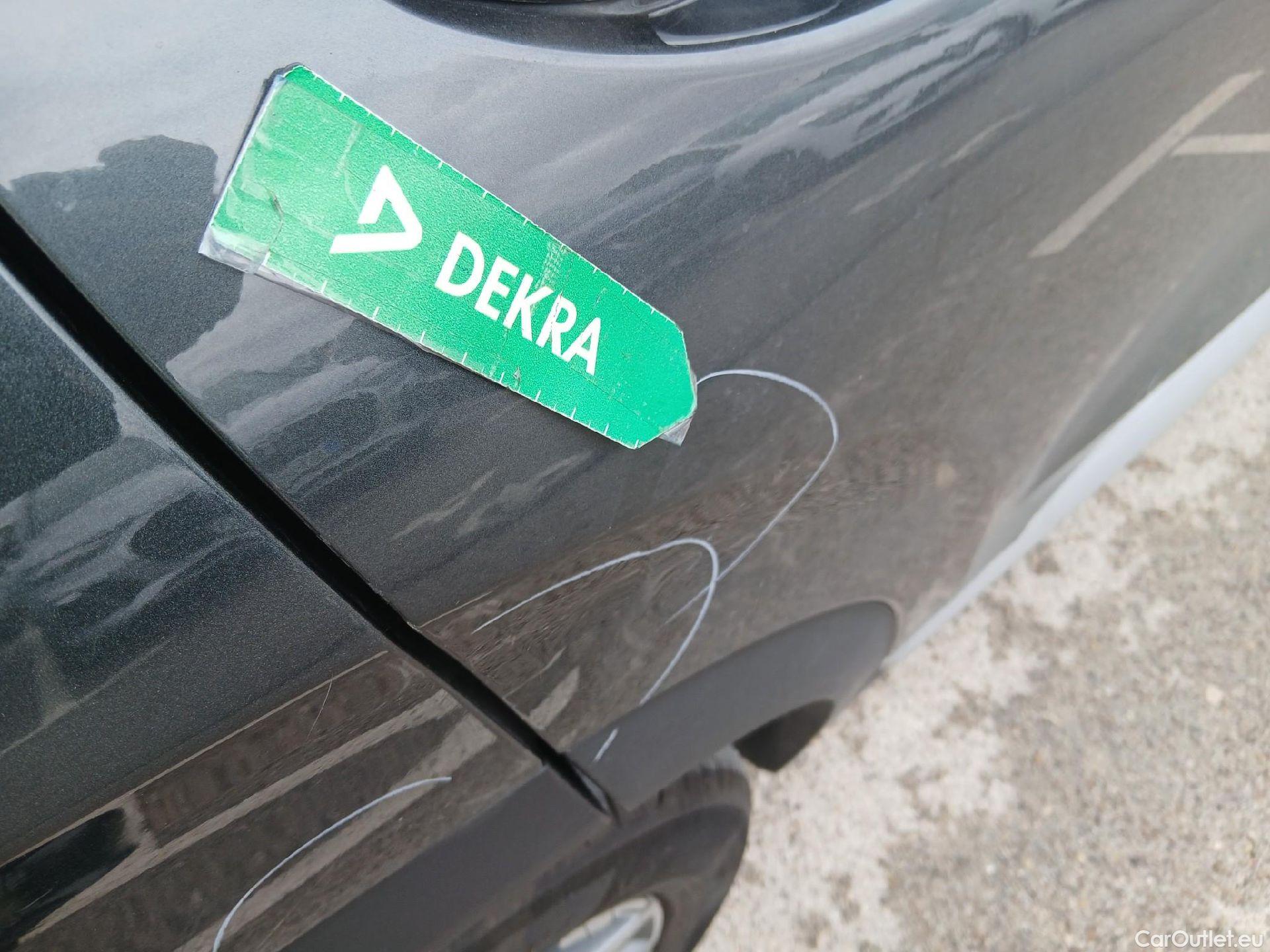  Hyundai  Santa Fe HYUNDAI  / 2021 / 5P / todoterreno 1.6 TGDi HEV Tecno Auto 4x2 #39