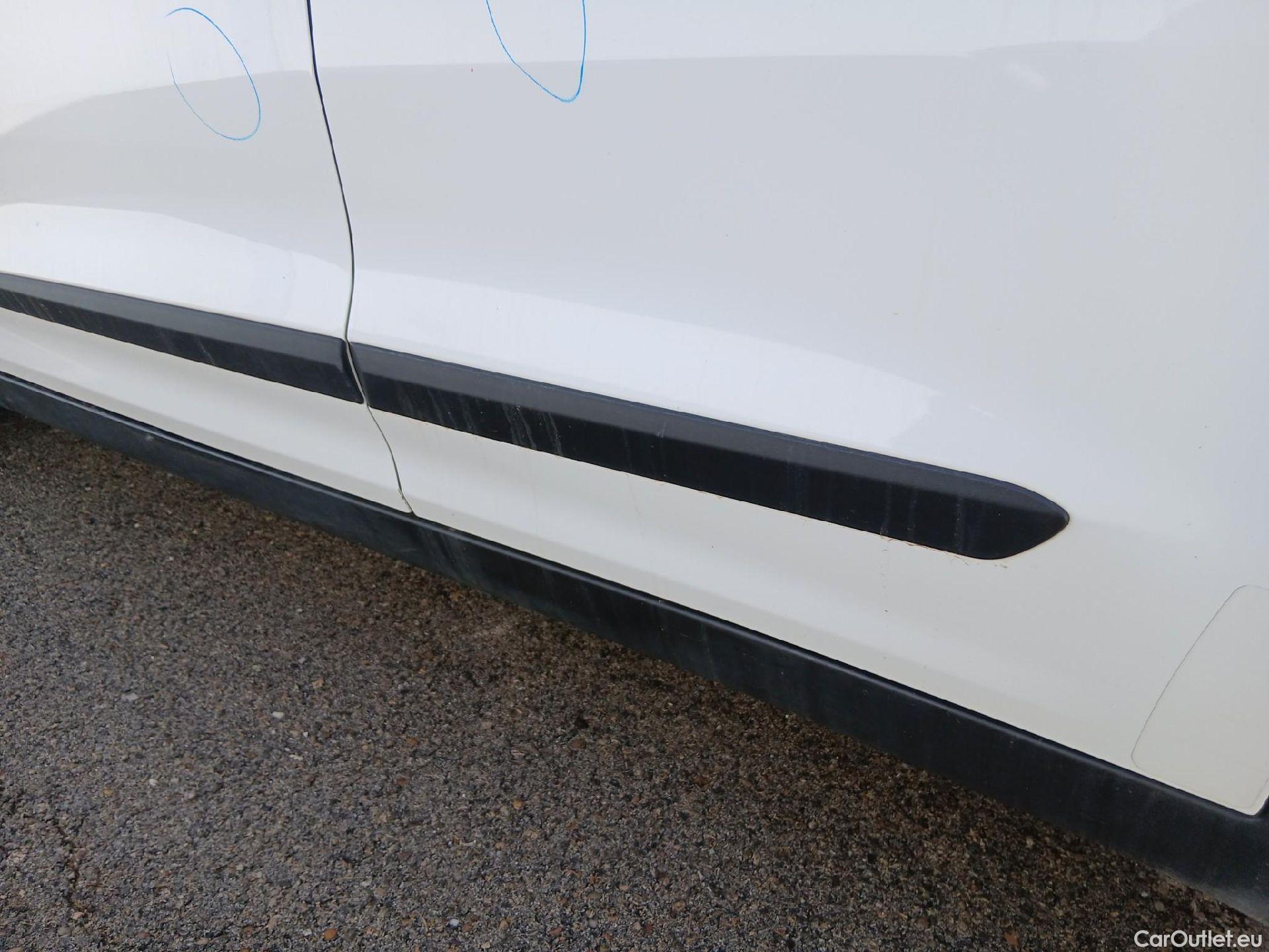  KIA  Niro KIA  / 2019 / 5P / crossover 1.6 GDi HEV 104kW (141CV) Drive #16