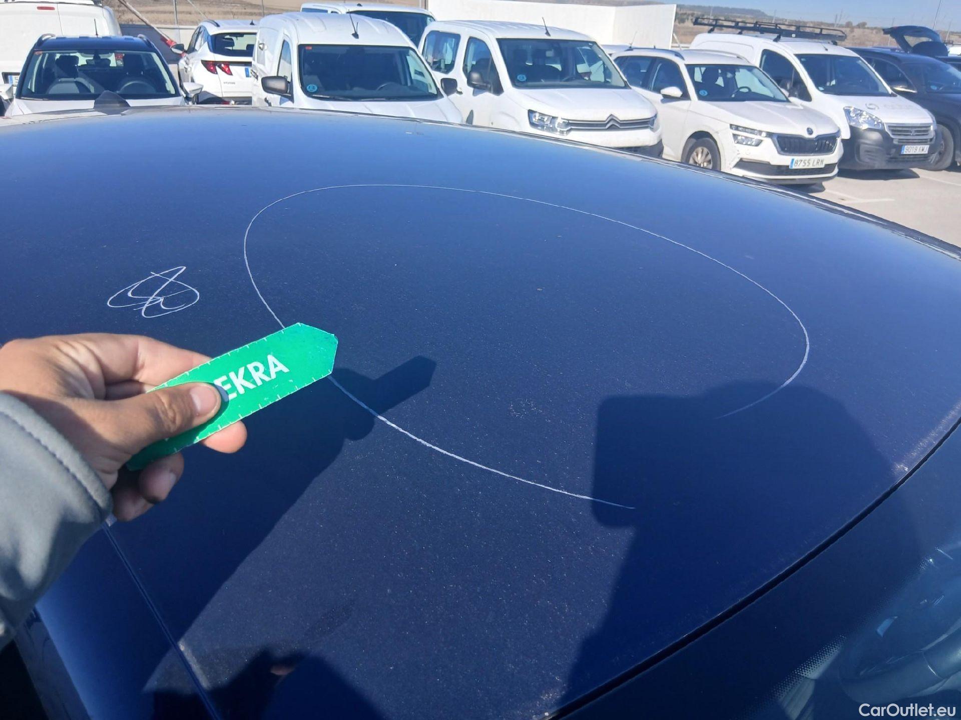  Renault  Scenic RENAULT Scénic / 2016 / 5P / monovolumen compacto Zen Energy dCi 96kW (130CV) #53