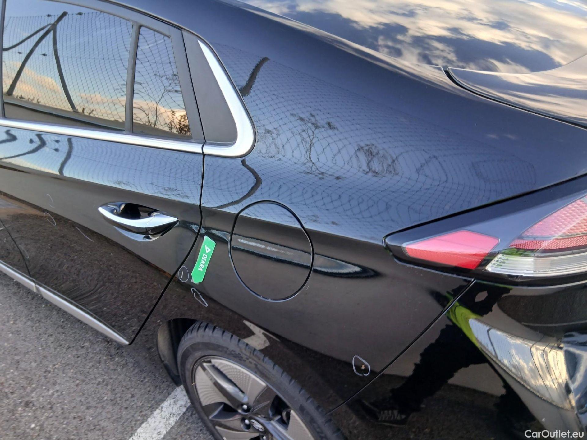  Hyundai   Ioniq HYUNDAI / 2019 / 5P / berlina con portón 1.6 GDI HEV Tecno DCT #23